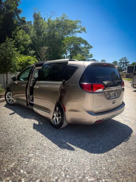 Chrysler Pacifica
